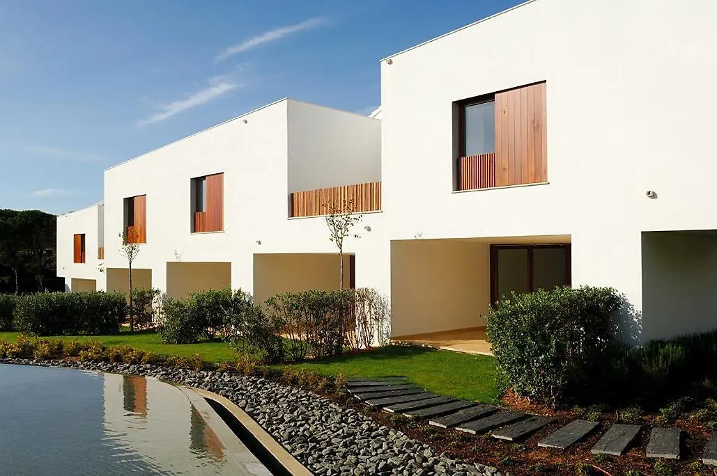 Pine Cliffs Village Albufeira Hotel