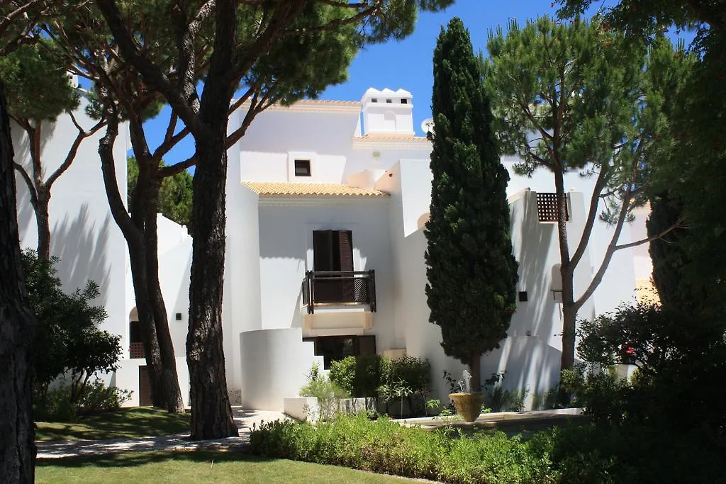 Pine Cliffs Village Albufeira Hotel