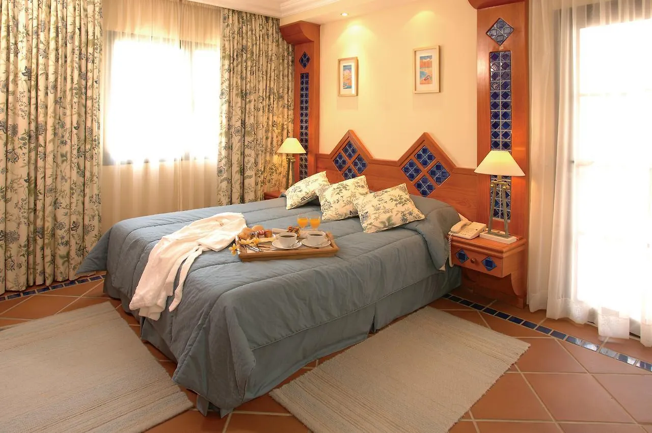 Pine Cliffs Village Albufeira Hotel